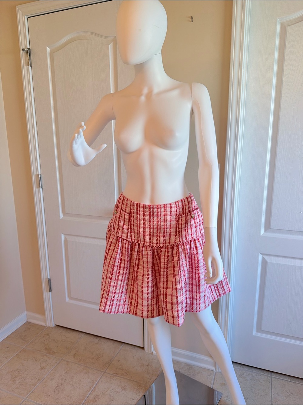 New Women's Pink Red White Drop Waist Tweed Mini Skirt with Ruffle Hem Size 4